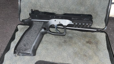 Hola 

Pues eso que por hacer hueco y prepara una nueva incorporación me veo en la necesidad de deshacerme 02