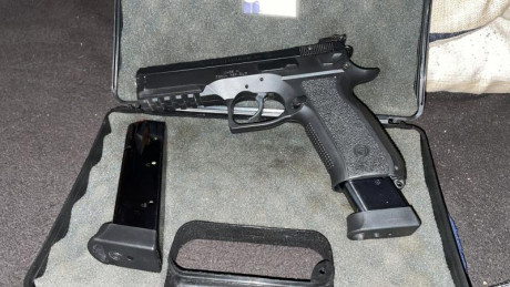 Hola 

Pues eso que por hacer hueco y prepara una nueva incorporación me veo en la necesidad de deshacerme 00