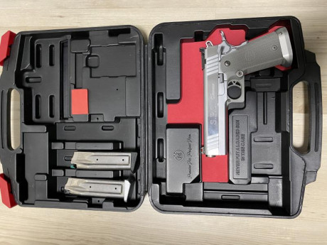 Hola a todos , vendo preciosa pistola SPS en calibre 38 SA TIene muy poco tiros Esta Nueva ! acabada en 40