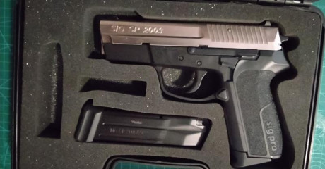 Se venden las siguientes pistolas

S&W 952-2 _ 6" - en muy buen estado, maquina de hacer dieces 10