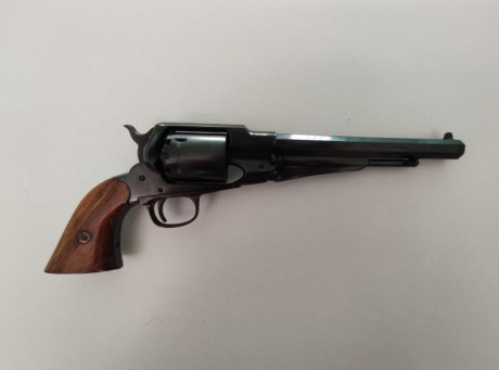 Revolver Santa barbara .44, se puede ver en Cartagena (Murcia).
Precio  275€  

 Muy poco uso  01