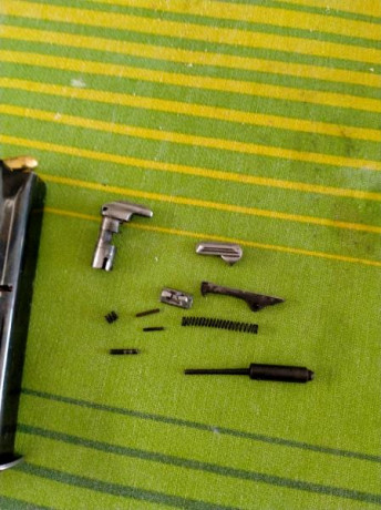 Dos cargadores diquoker ,uña estractora muelle percutor ,percutor muelle uña y pasadores 1614181447162166551653944687245.jpg 01