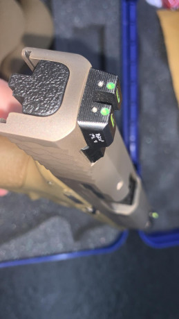Hola busco alguna glock escucho ofertas. con licencia tipo A 11