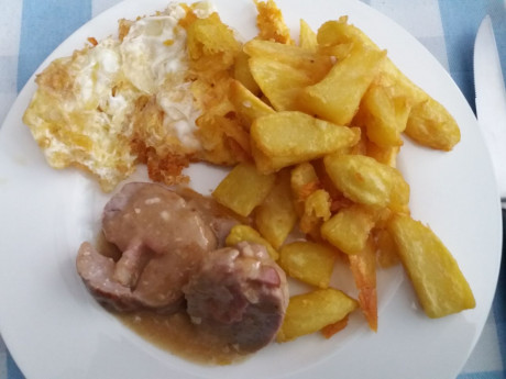 Hoy para comer acelgas hervidas y chuletón de vaca gallega vieja con seis semanas de maduración en cámara 60