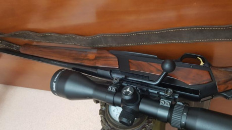 Vendo Rifle Browing MARAL rectilíneo en madera, cal.300 muy bien cuidado está en perfectas condiciones 10