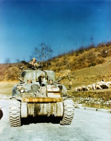 os quiero poner un estudio sobre las versiones de este emblemático carro...la idea es ir poniéndoos fotos 130