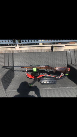 Venga, que ahora si está en su sitio. 

Rifle custom realizado por Diego Godoy nuevo.
3 disparos en galería.
Santa 00