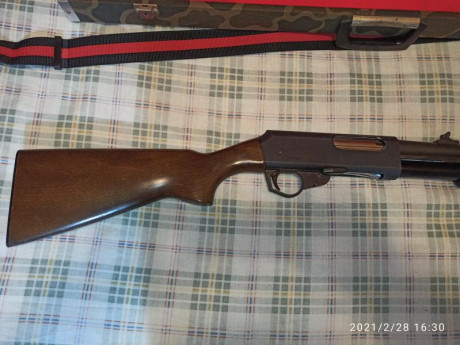 Pongo a la venta escopeta franchi modelo 350 CNP,en perfecto estado,maderas impecables,cañon corto tipo 01