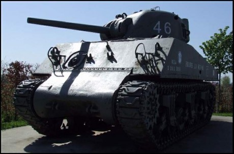 os quiero poner un estudio sobre las versiones de este emblemático carro...la idea es ir poniéndoos fotos 30