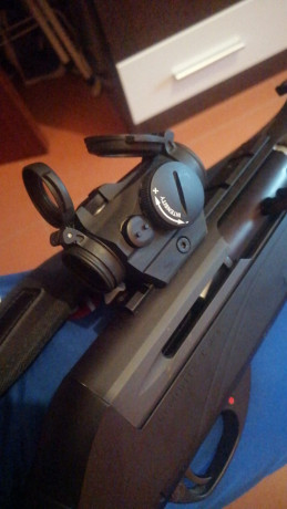 Un compañero de caza me ha pedido que le ponga el anuncio vende un Aimpoint micro h-2  2 moas prácticamente 01