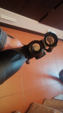 Un compañero de caza me ha pedido que le ponga el anuncio vende un Aimpoint micro h-2  2 moas prácticamente 00