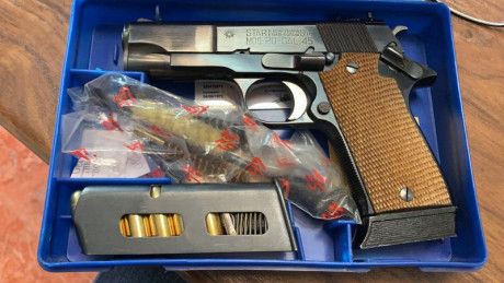  VENDIDA Se vende  STAR PD  calibre 45 ACP con este conjunto:
Caja STAR con baqueta y feminelas originales.
 00