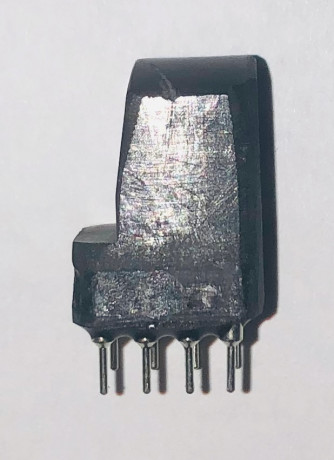 Se vende módulo LED original, de 8 MOA, para visor CMORE.
Es el modelo fabricado en aluminio.
Está en 01