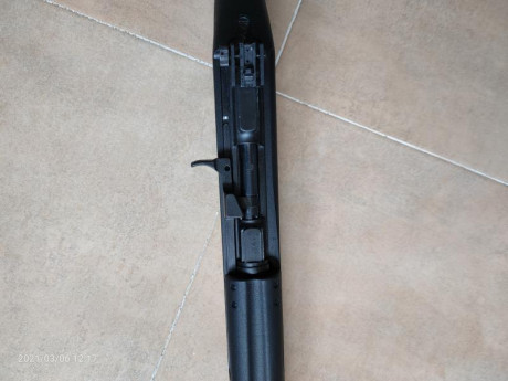 Se vende carabina de 22 lr, marca Chiappa de polímero. Dos cargadores. 250 e. En Toledo. 00