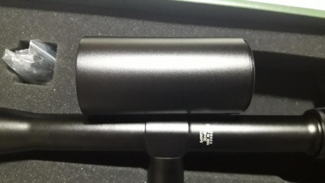 Visor practicamente nuevo, con todos sus accesorios, parasol, tapas,... No me interesa intercambios solo 00