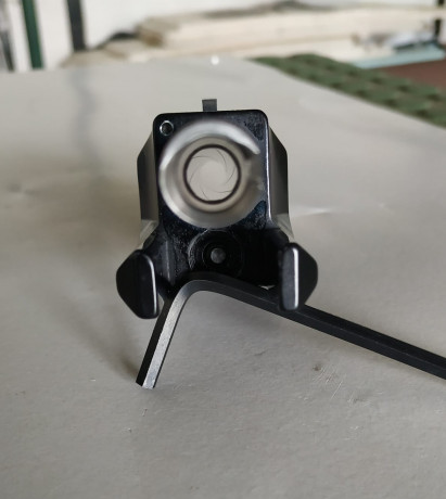 Un compañero de Club, vende su PARDINI HP del calibre 32. Trae empuñadura fija marca MORINI, 3 cargadores, 11