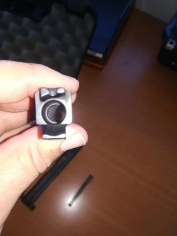 Vendo por no usar una SW MP9 9pb con pocos tiros (300) con dos cargadores y su caja original
250€ mas 00