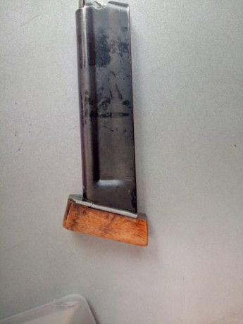 Cargador para Astra TS22 a estrenar.
Los cambios de color de las fotos son del aceite de fábrica.

40+Envío 01