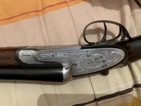 Hola,

Por necesidad de espacio pongo a la venta este par de escopetas, una Ascensio Zabala y otra de 51