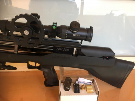 VENDO CARABINA WEIHRAUCH HW 100-BPK/600 BULLPUP con cañon de 600mm. macizo, calibre 4,5 . comprada nueva 01