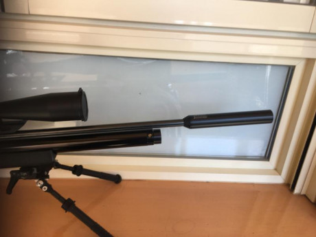 VENDO CARABINA WEIHRAUCH HW 100-BPK/600 BULLPUP con cañon de 600mm. macizo, calibre 4,5 . comprada nueva 21
