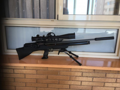 VENDO CARABINA WEIHRAUCH HW 100-BPK/600 BULLPUP con cañon de 600mm. macizo, calibre 4,5 . comprada nueva 20