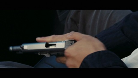 Compañeros,

En vista de las ganas de algunos (Elcafe, Wilcow, Vrakk, etc) por adivinar armas de películas 10