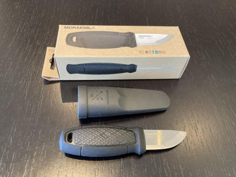 Los 3 nuevos sin uso y comprados en 2020
1- Cudeman Yoda, acero böhler N-695 y micarta negra funda de 41