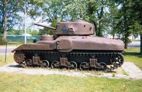 os quiero poner un estudio sobre las versiones de este emblemático carro...la idea es ir poniéndoos fotos 51