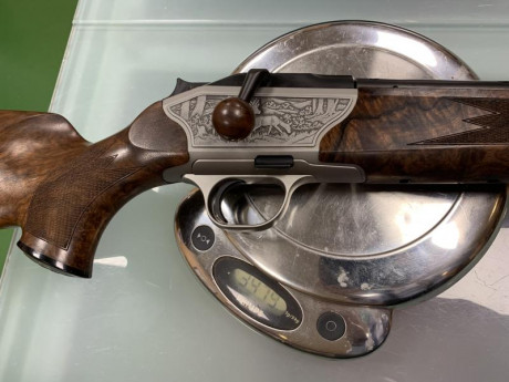 RETIRADO DE LA VENTA. GRACIAS. Hola vendo blaser r8 en calibre 270 wsm (sin monturas ni visor), en buen 00