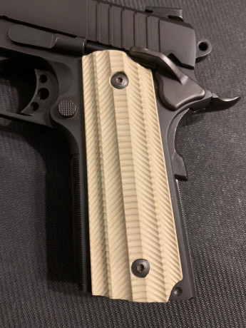 Vendo Taurus 1911 del 45ACP, como nueva, muy poco uso, guiada en F, en su caja original con sus llaves 60