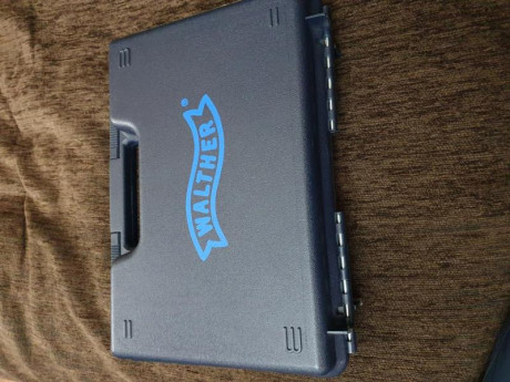 Buenas tardes.
Saco a la venta un carro del calibre 22 de la pistola Walther Exper prácticamente nuevo 01