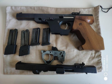 Buenos dias.
Pongo a la venta, por dejar esta modalidad, GSP calibre 22lr y conversor a 32, con 2 cargadores 02