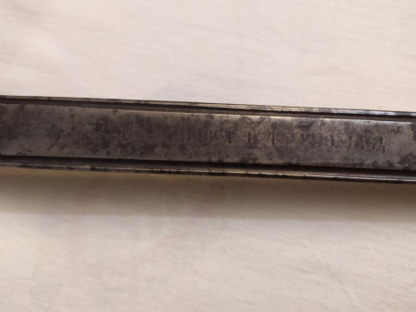 Les dejo unas fotos de la Espada de Montar de la Guardia Civil modelo 1844, esta concretamente fechada 81