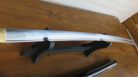Lo dicho vendo mi KATANA de acero al carbono muy afilada fabricada en Toledo sin uso completamente nueva 11