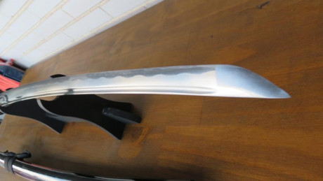 Lo dicho vendo mi KATANA de acero al carbono muy afilada fabricada en Toledo sin uso completamente nueva 10