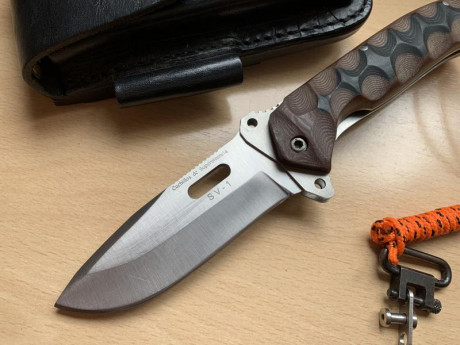 Se vende SV-1, el tanque de la casa albaceteña CDS. Viene con funda de cuero original, la cual se puede 00