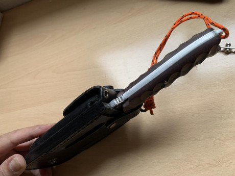 Se vende SV-1, el tanque de la casa albaceteña CDS. Viene con funda de cuero original, la cual se puede 11