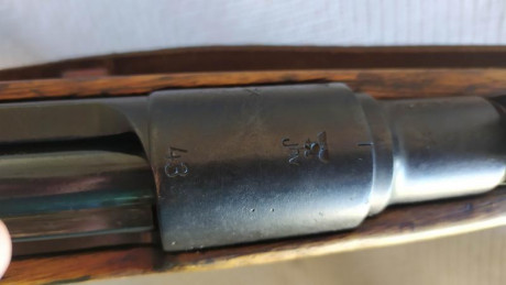 Buenas, un amigo que está vaciando su armero, me pedido que ponga a la venta un raro fusil Mannlicher-hungaro 30