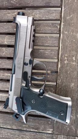 Se vende Beretta 92X performance, último modelo de competición, con 2500 disparos garantizados. El comportamiento 12