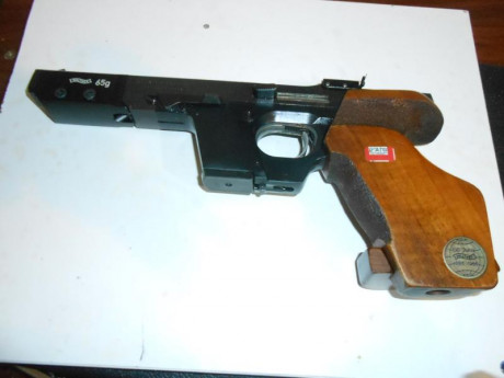 Vendo estuche pistola WALTHER GSP ultimo de los modelos que salieron GSP con estuche dos carros 22-32 02
