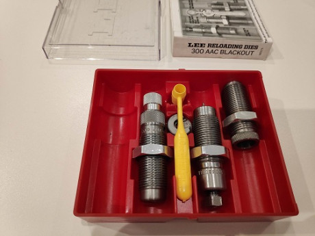 Se vende un juego de dies lee del 300 Blk
Sin uso y en prefecto estado.
Incluye cacito y Shellholder
Se 00