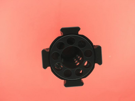 Se vende conjunto de guardamanos completo y punto de mira-toma de gases abatible Yankee Hill
, mira trasera

150 01