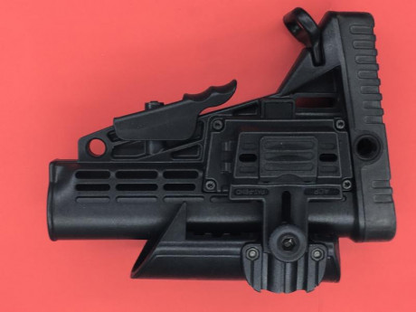 Se vendo lote de tres culatas y un guardamanos 
Todo el conjunto 110€
Ubicadas en Barcelona
Un saludo 10