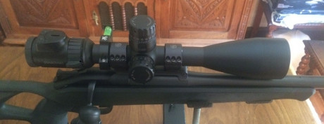 Se vende swarovski X5  1/4 corrección de 5-25x56 en un estado inmejorable, opcion monturas Blaser.
Funda 00