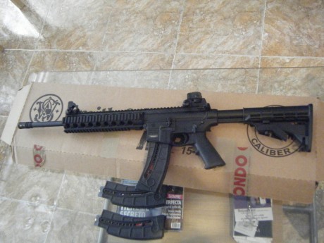 Compañeros ya me ha llegado mi carabina S&W MP15-22 y solo puedo decir una cosa ¡¡ GENIAL¡¡ , despues 00