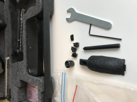 Walther P22q en muy buen estado, se vendieron los extras, se vende la pistola según sale en las fotos 00