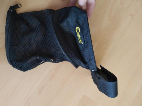 Lote indivisible a precio de derribo.

Bandolera original porta cargadores ejército norteamericano (seis 00