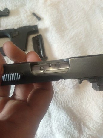 Pongo a la venta esta walther gsp 22lr en 550€, el arma es de mi esposa la compro y no se adaptó a ella 11