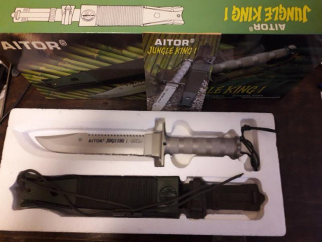 Vendo un ejemplar de coleccionista de este magnífico cuchillo. Se trata de uno de los primeros que se 20